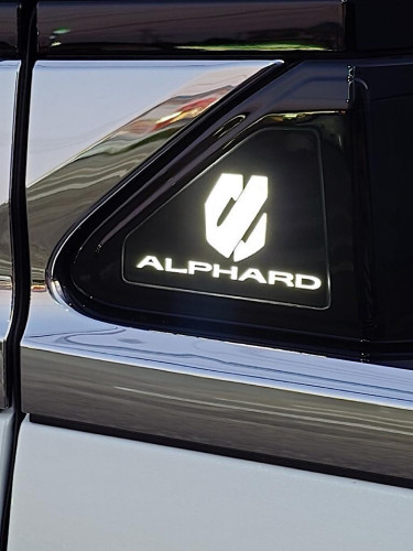 โลโก้ข้างประตูหน้า Alphard Vellfire 40 แบบมีไฟ