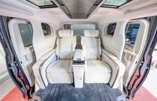 ชุดพรมปูพื้นของแท้ Lexus LM350h ที่สุดของความหรูหรา 5