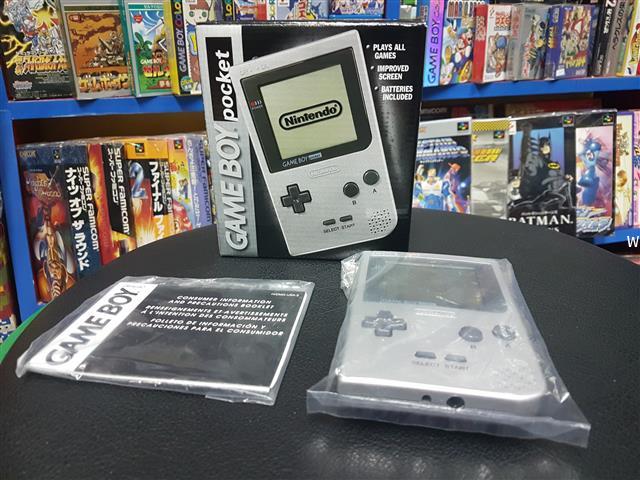 Gameboy Pocket  Silver