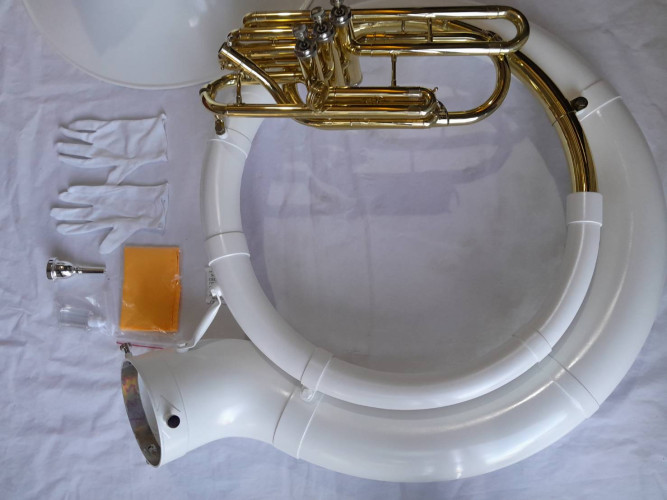 ซูซ่าโฟน พร้อมกล่องอย่างดีและอุปกรณ์ครบชุด 2