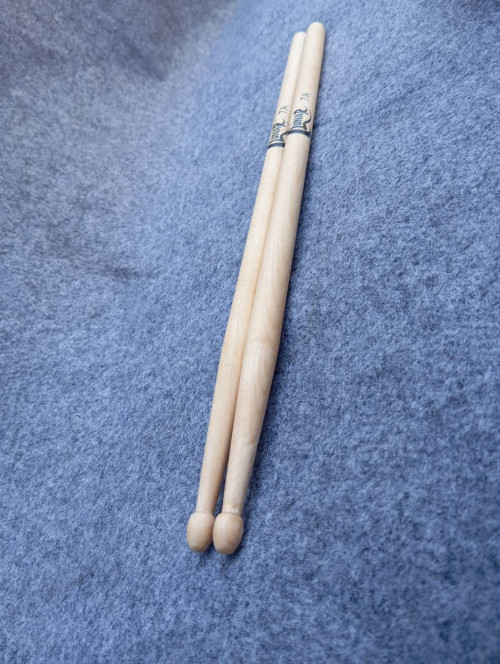 ไม้ตีกลอง ไม้กลองสแนร์ ยี่ห้อ Lunar เบอร์ 7A 4