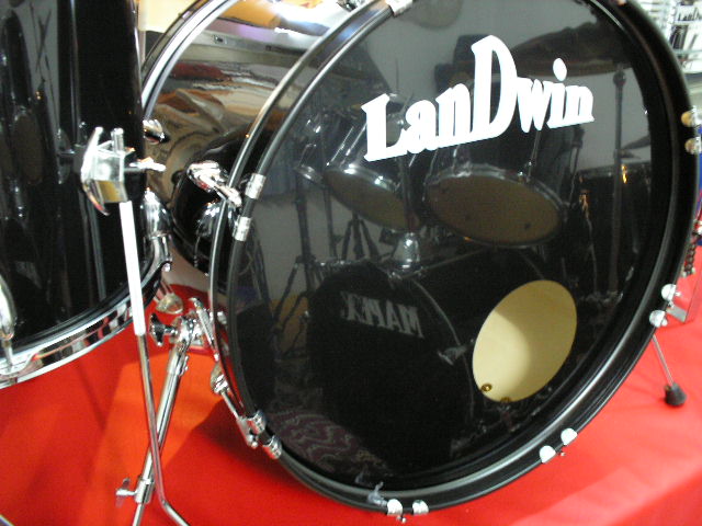 กลองชุด LANDWIN  tom 6 หลัก bass drums 8 หลัก แฉ 16 และ HH 1 คู่ ไม้ 7 ชั้นครบชุด ราคาพิเศษ 25