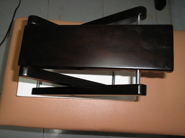 สตูไม้ปรับระดับได้ สำหรับวางเท้า ก๊ต้าร์คลาสสิค ยี่ห้อ COSMOS รุ่น FS-02 1