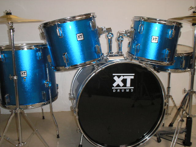 กลองชุด 5 ใบยี่ห้อ XT Drums แสนร์ไม้ ฉาบ 16 และ HH 1 คู่ ไม้ 7 ชั้น สีฟ้า คุณภาพดี 7