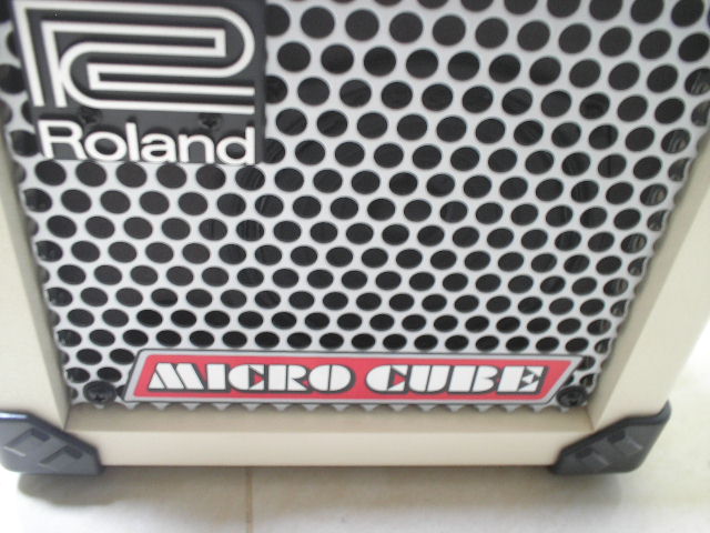 แอมป์ Guitar Amplifier ยี่ห้อ Roland รุ่น MICRO CUBE คุณภาพดีเยี่ยม 2