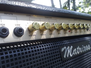 แอมป์กีตาร์ ยี่ห้อ MATRIXSS 100 WATTS  คุณภาพดีเยี่ยม 5