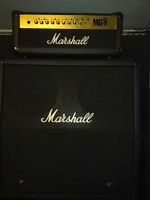ตู้แอมป์กีต้าร์ MARSHALL MG-100 HDFX  ตู้cabinet made in ingland แท้ๆ ทดลองเสียงที่ร้าน มีของเลยครับ