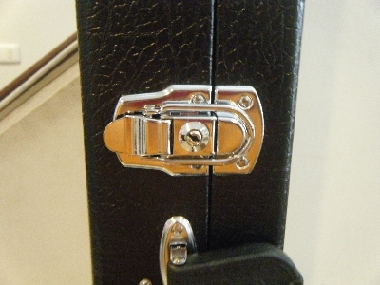 กล่องใส่กีต้าร์ไฟฟ้า กล่องแข็ง หุ้มหนัง Electric Guitar Case รุ่น GCG420 ขนาด 39 นิ้ว 2