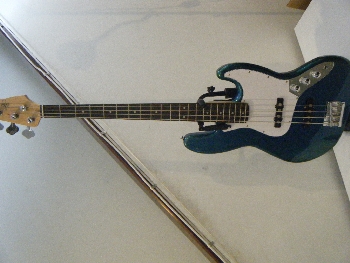 กีตาร์เบสราคาชิวๆ Electric Bass ราคาเบส guitarไม่แพง Jazz 4 Stringsที่เว็บขายกีต้าร์จีอาย