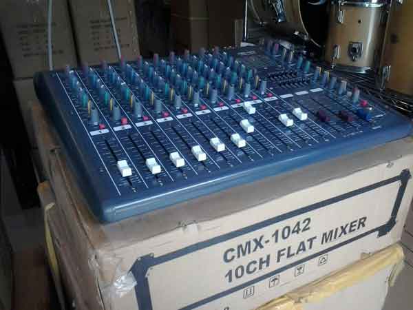 มิกเครื่องเสียง Mixer Epic Sun รุ่น GEMC 2210 ขายมิกเซอร์มือสอง ไม่รุ่ง นี่มือหนึ่งราคา 10,100 2