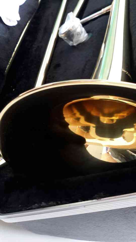 ขาย ทรอมโบน เครื่อง เป่า ลม ทองเหลือง รุ่น มาตรฐาน WISDOM Alto trombone-Bb tone-Gold lacquer 1