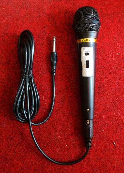 ไมโครโฟน ยี่ห้อ Ceflar รุ่น CM-003 Dynamic Microphone with Cable 2
