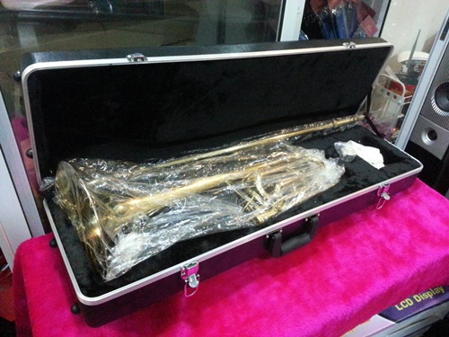 เบส ทรอมโบนWISDOM Bass Trombone-F/Bb tone-Gold lacquer with ABS case-Bore:12.5mm Bell:235mm 5