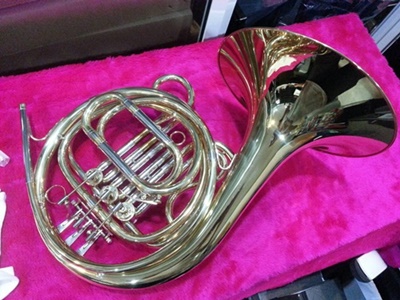 เฟรนช์ฮอน รุ่น 7031 WISDOM French Horns-Bb tone-3-key-Gold lacquer; Bore:12mm; Bell:290mm 2