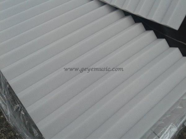 แผ่นซับเสียงฟันปลา Triplesix แผ่นกันเสียงสีเทาอ่อน ขนาด 0.45x1.20 เมตร ค่า Den 18 ราคา : 79 1