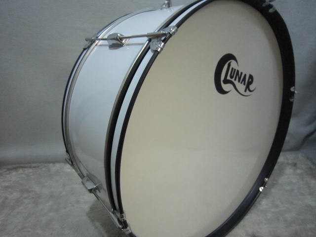 กลองใหญ่ BASS DRUM LUNAR รุ่น BD-2610 26 นิ้ว พร้อมสายสะพาย และไม้กลอง 2