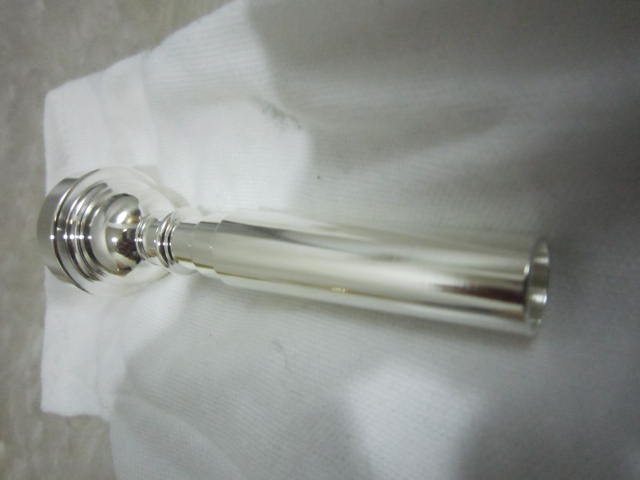 ทรัมเปท Wisdom TP-8011G สีทอง พร้อมกล่องอย่างดีและอุปกรณ์ครบชุด 2