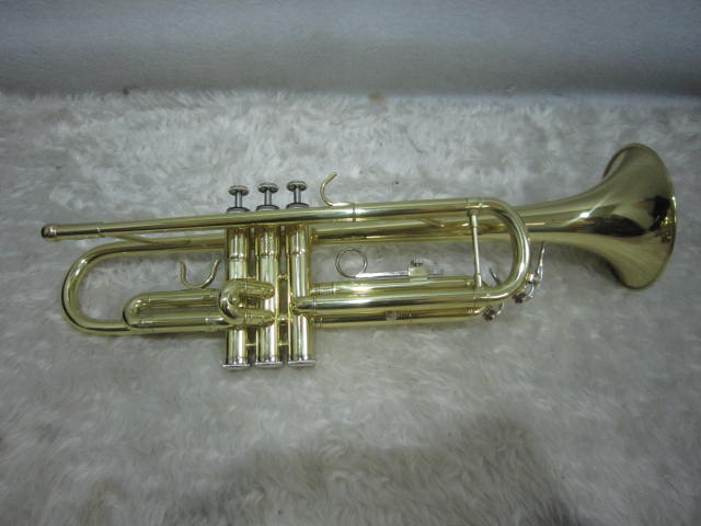 ทรัมเปท Wisdom TP-8011G สีทอง พร้อมกล่องอย่างดีและอุปกรณ์ครบชุด 6