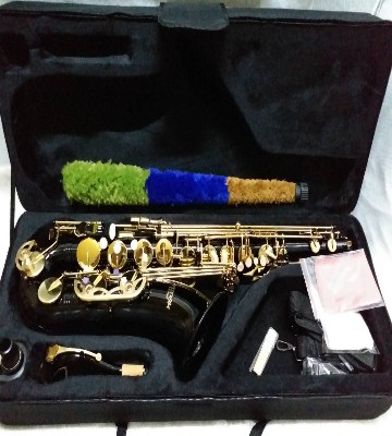 เทนเนอร์แซ็กโซโฟน  ยี่ห้อ Wisdom รุ่น FTS-100BG สีดำคีย์ทองกล่องและอุปกรณ์ ครบชุด 9