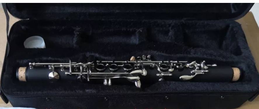 bass clarinet E flat clarinet, children\'s clarinet, เบส clarinet   คุณภาพดี พร้อมกล่องและอุปกรณ์