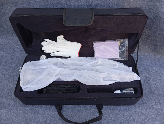 ทรัมเปท ยี่ห้อ Wisdom สีเงิน กล่องและอุปกรณ์ครบชุด 1