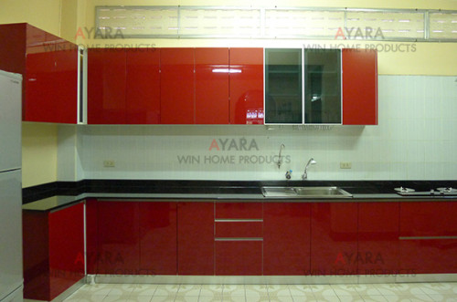 ชุดครัว Built-in ตู้ล่าง โครงซีเมนต์บอร์ด หน้าบาน Acrylic สีแดง