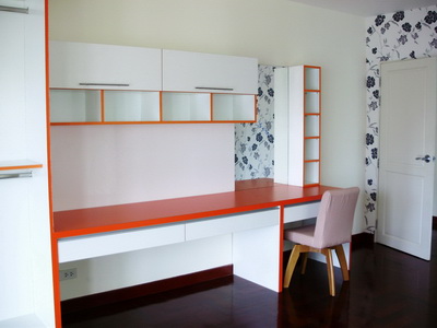 ตู้เสื้อผ้า + ตู้วางทีวี + โต๊ะแป้ง Built-in 2