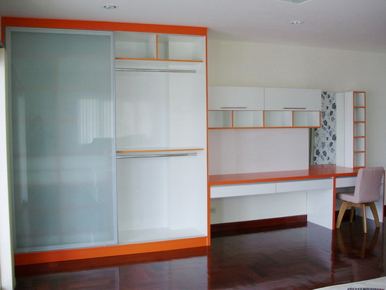 ตู้เสื้อผ้า + ตู้วางทีวี + โต๊ะแป้ง Built-in 3