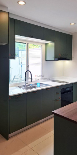 ชุดครัว Built-in โครงซีเมนต์บอร์ด หน้าบาน Hi Gloss สีเขียวด้าน - ม.พฤกษา ซีนเนอรี่