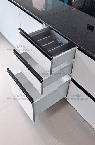 ชุดครัว Built-in โครงซีเมนต์บอร์ด หน้าบาน Melamine สีเทาอ่อน 6