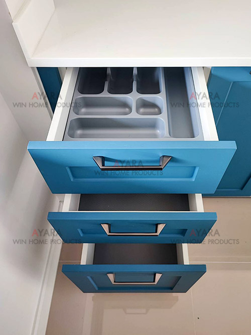 ชุดครัว Built-in โครงซีเมนต์บอร์ด หน้าบาน PVC  สีฟ้าเข้ม เซาะร่อง Stack 4