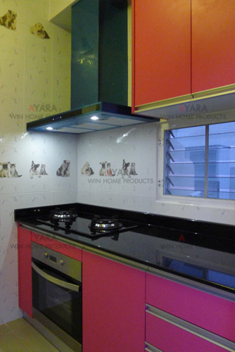ชุดครัว Built-in ตู้ล่าง โครงซีเมนต์บอร์ด หน้าบาน Melamine สีชมพู - ม.inizio