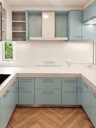 ชุดครัว Built-in โครงซีเมนต์บอร์ด หน้าบาน Hi Gloss สีฟ้า
