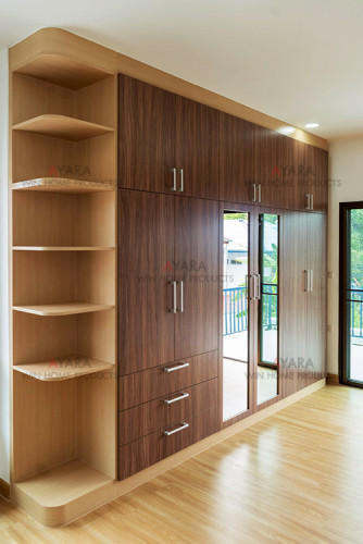 ตู้เสื้อผ้า Built-in โครงปาติเกิล กันชื้น เคลือบ Melamine สี Brown Oak + Absolute Walnut 2