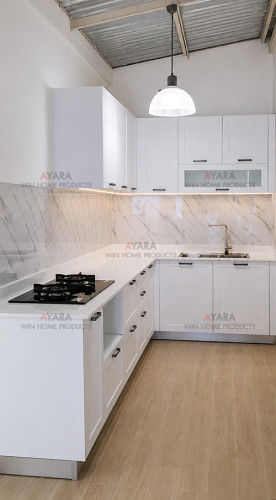 ชุดครัว Built-in โครงซีเมนต์บอร์ด หน้าบาน PVC สีขาวด้าน ยกขอบ