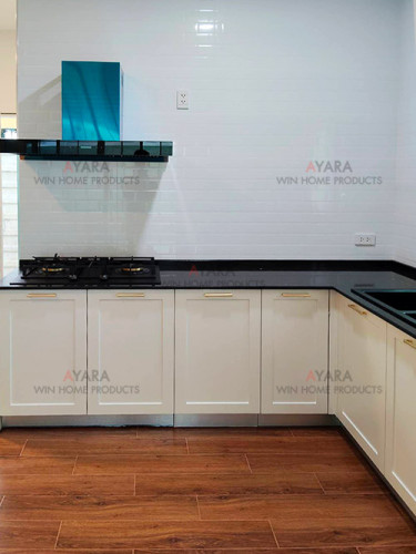 ชุดครัว Built-in โครงซีเมนต์บอร์ด หน้าบาน PVC สีขาวครีม ลายไม้ เซาะร่อง Stack 3