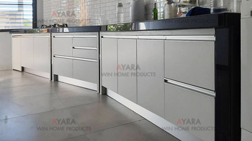ชุดครัว Built-in ตู้ล่าง โครงซีเมนต์บอร์ด หน้าบาน Melamine สีขาวด้าน