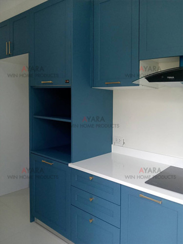 ชุดครัว Built-in โครงซีเมนต์บอร์ด หน้าบาน PVC สีฟ้า เซาะร่อง 2