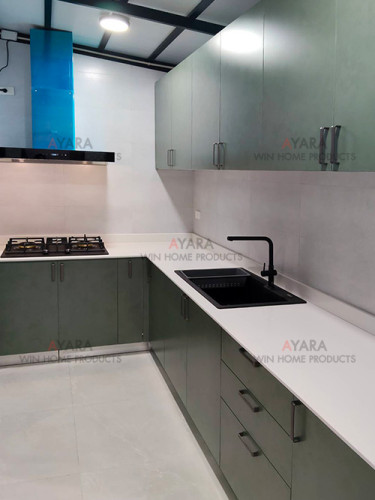ชุดครัว Built-in โครงซีเมนต์บอร์ด หน้าบาน Melamine สีเขียว - บ้านกลางเมือง
