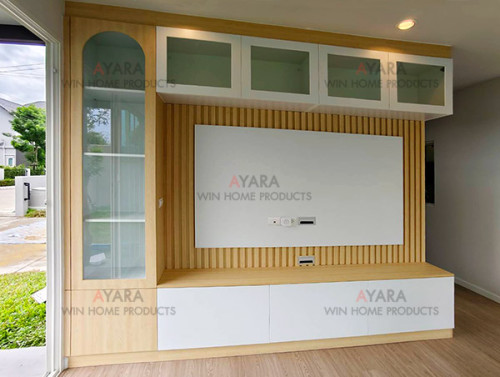 ตู้ TV Built-in โครง HMR กันชื้น เคลือบ Melamine สีลายไม้ + ขาวด้าน