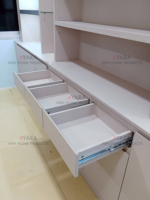 ตู้โชว์ Built-in โครงปาติเกิล กันชื้น เคลือบ Melamine สี Gain 5