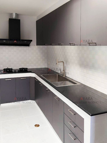 ชุดครัว Built-in โครงซีเมนต์บอร์ด หน้าบาน Melamine สีเทา