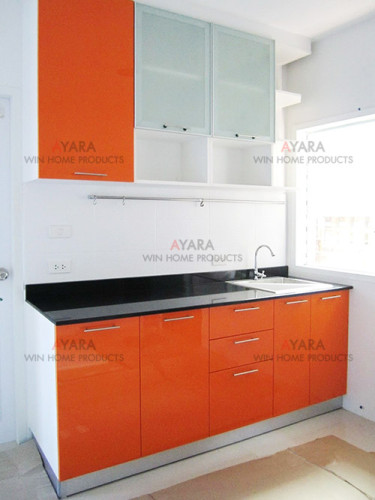 ชุดครัว Built-in ตู้ล่าง โครงซีเมนต์บอร์ด หน้าบาน Acrylic สีส้ม