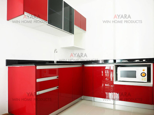 ชุดครัว Built-in ตู้ล่าง โครงซีเมนต์บอร์ด หน้าบาน PVC สีแดง 1