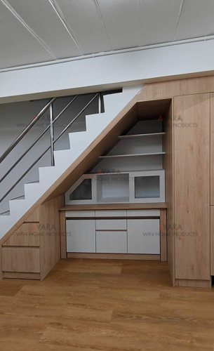 ตู้เก็บของ Built-in โครง HMR กันชื้น เคลือบ Melamine สี TNK 5019-17 ลายไม้ + TNK 5033-12 ขาวลายไม้ 1