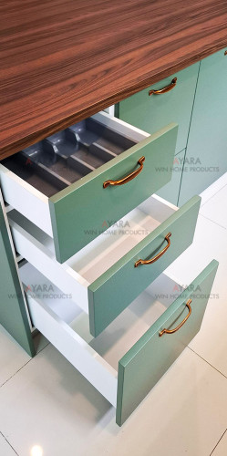 ชุดครัว Built-in โครงซีเมนต์บอร์ด หน้าบาน Hi Gloss สีเขียวด้าน - ม.พฤกษา ซีนเนอรี่ 7