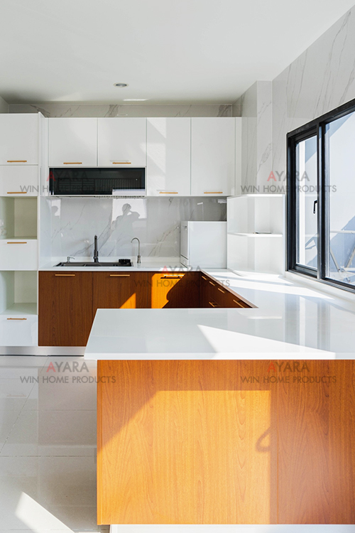 ชุดครัว Built-in โครงซีเมนต์บอร์ด หน้าบาน Melamine สี Pop Walnut + Hi Gloss สีขาวเงา 3