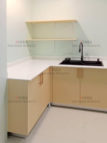 ชุดครัว Built-in โครงซีเมนต์บอร์ด หน้าบาน Melamine สีเหลืองพาสเทล