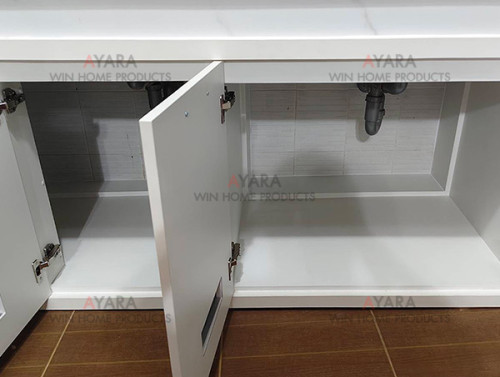 ชุดครัว Built-in โครงซีเมนต์บอร์ด หน้าบาน Laminate สีขาวครีม 2