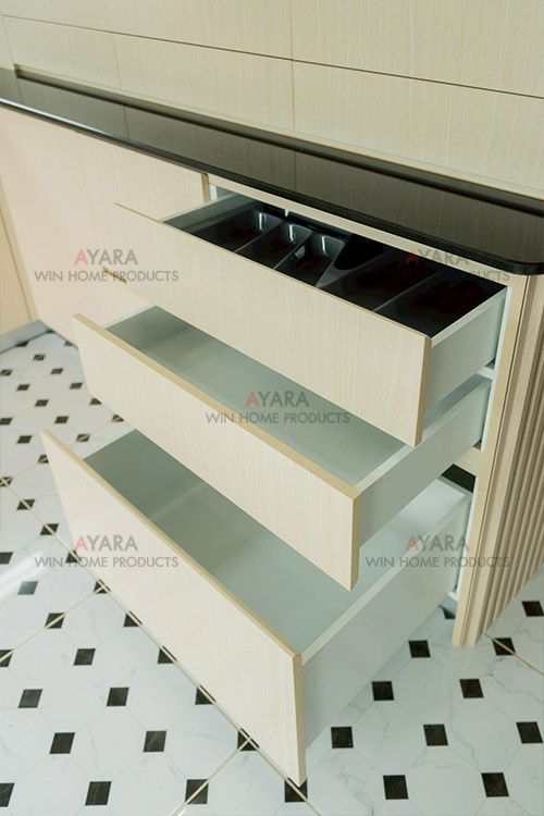 ชุดครัว Built-in โครงซีเมนต์บอร์ด หน้าบาน Melamine สี Ash ลายไม้ 4